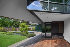 Teak hout behandelen buiten - hoe werkt dat nu?